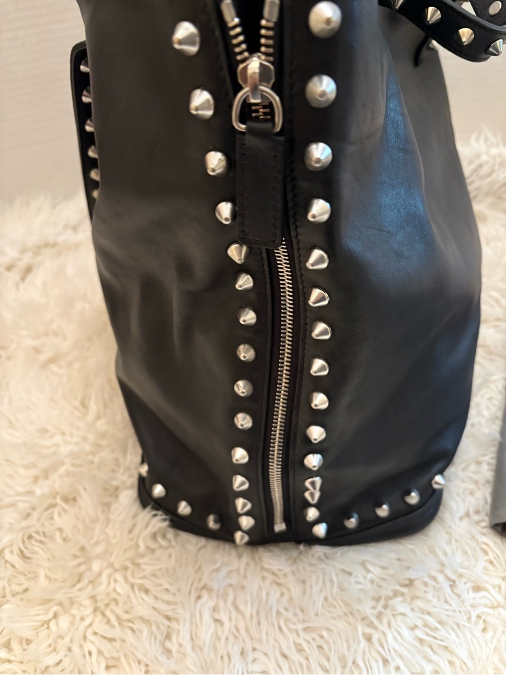 Authentic Alexander McQueen Studded Leather Tote - Picture 10 of 15